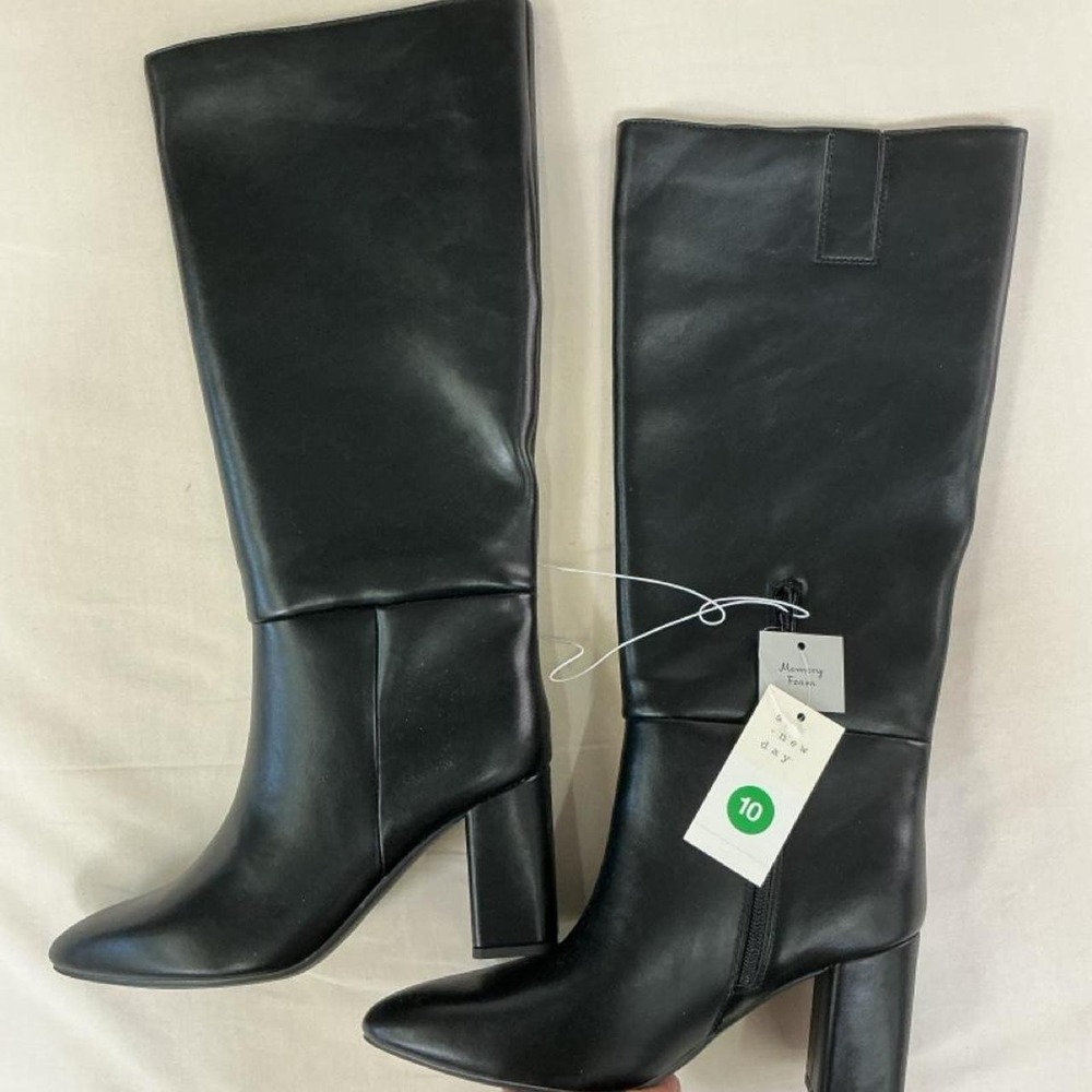 Brand‎ new with tags boots